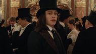A still from 'Dracula: A Love Tale | Image via YouTube/ONEMedia
